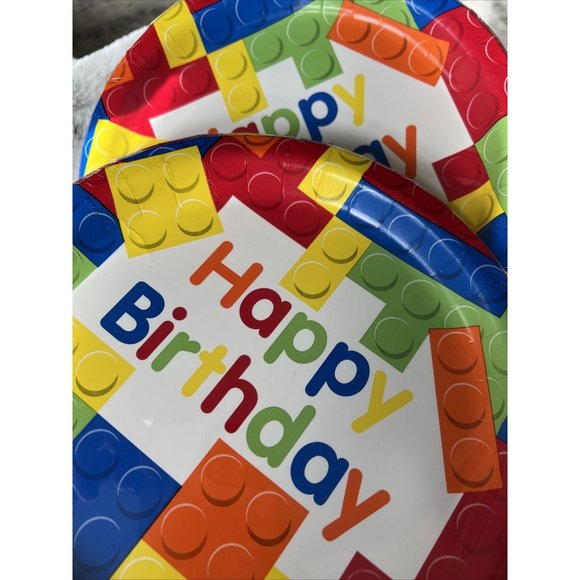Building Blocks Birthday Dinner Plates, 16 Count Plates and Napkins (2 S… - Picture 2 of 5